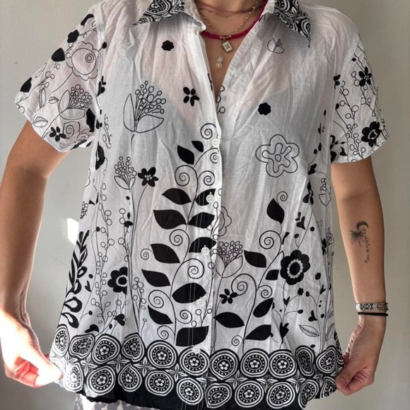 Tops - Vintage Cotton Retro Floral Sheer White and Black Button Down Top - Size Large